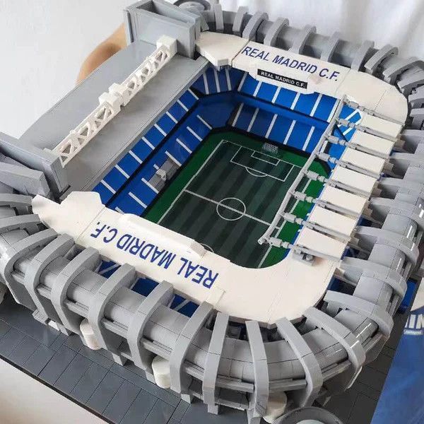 Конструктор стадион спортивная арена Сантьяго Бернабеу 4266 деталей Mould King 22026 5586 фото